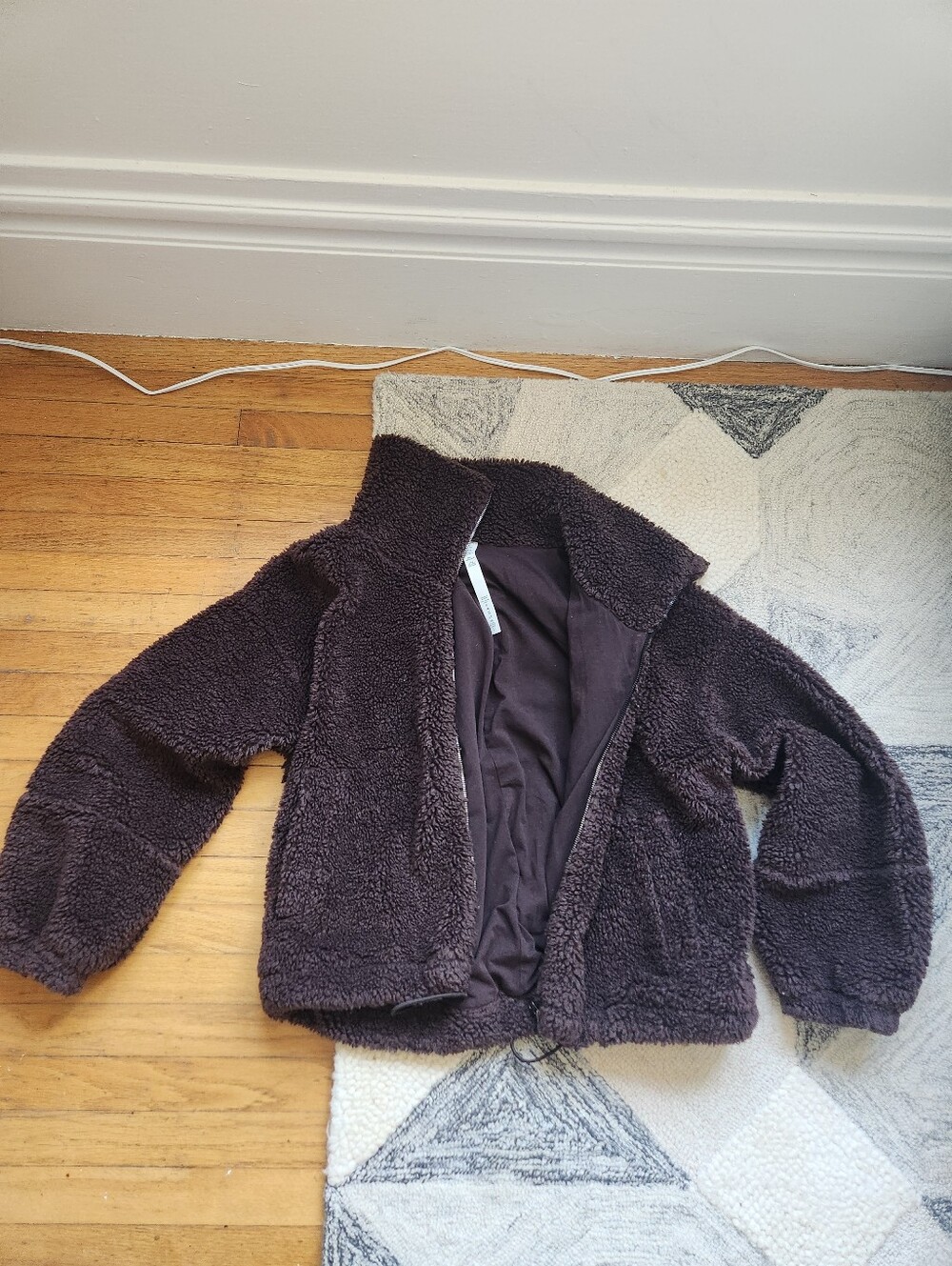 Lululemon cinchable fleece French press 12